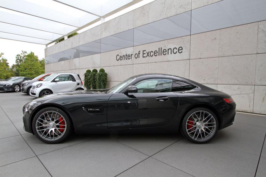  Mercedes-AMG GT in Black 2014 года  (фото 4 из 7)